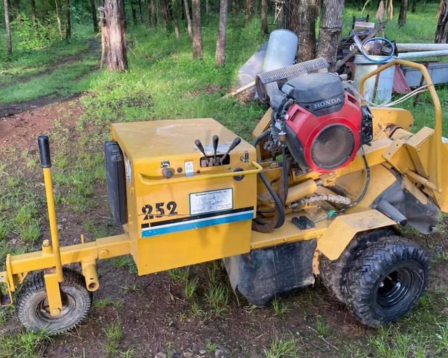 Stump removal service